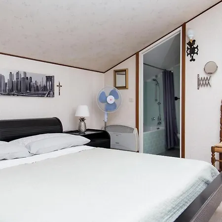 Woody - Attic With Terrace Between Lake & Mountains Pisano