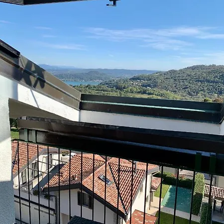 Woody - Attic With Terrace Between Lake & Mountains *